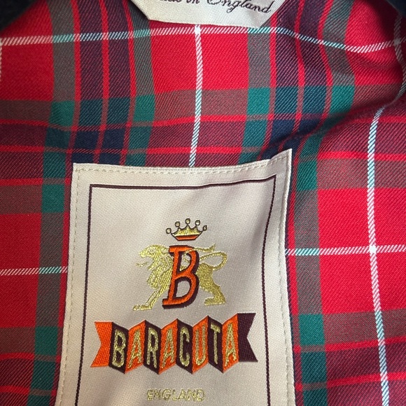 Baracuta G9 Original Harrington Jacket with Iconic Fraser Tartan Lining - Picture 6 of 8